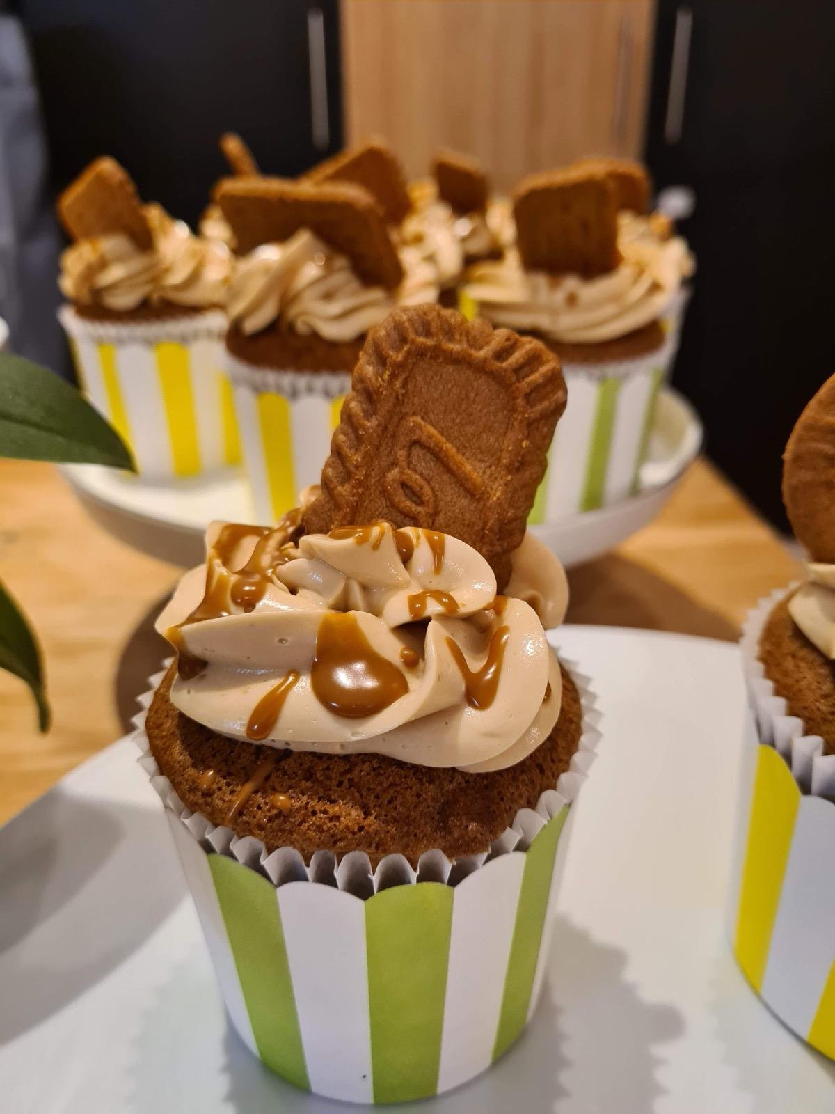 Cake photo 066ac188-b0b5-45ce-a5e2-3f4c14748dd7